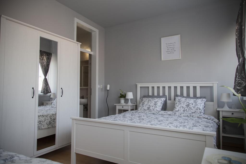 Master Apartman Sisak Eksteriør bilde